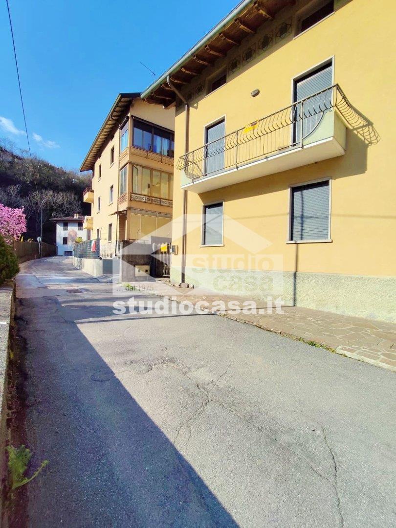 Casa Bifamiliare in vendita a Ponte Nossa