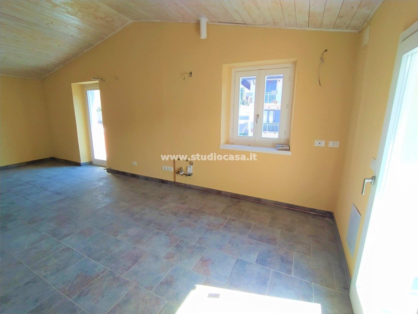 Appartamento in vendita a Rovetta