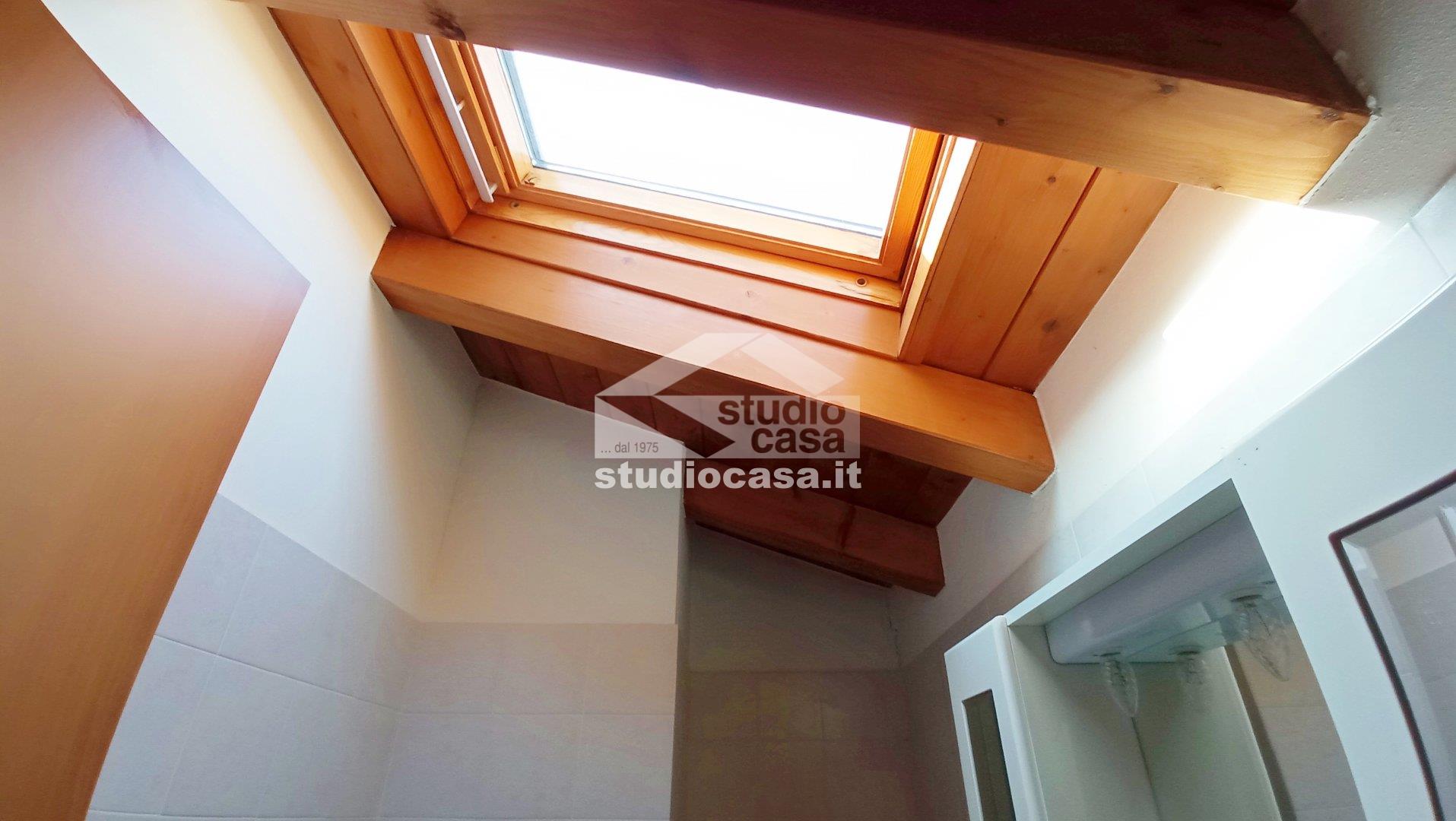 Appartamento in vendita a Parre