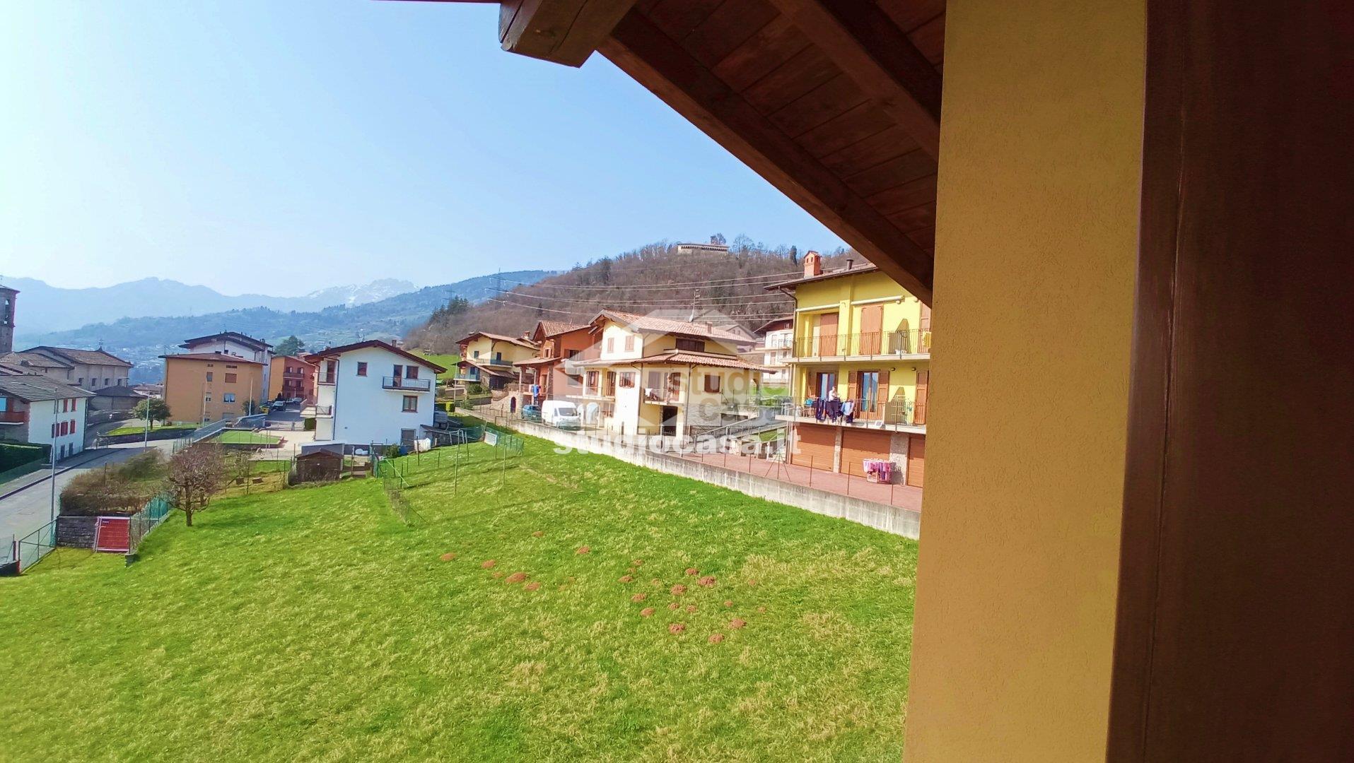 Appartamento in vendita a Parre