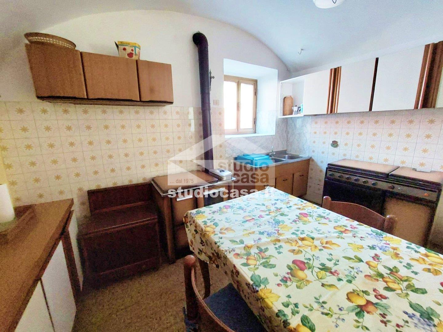 Casa Unifamiliare in vendita a Gorno