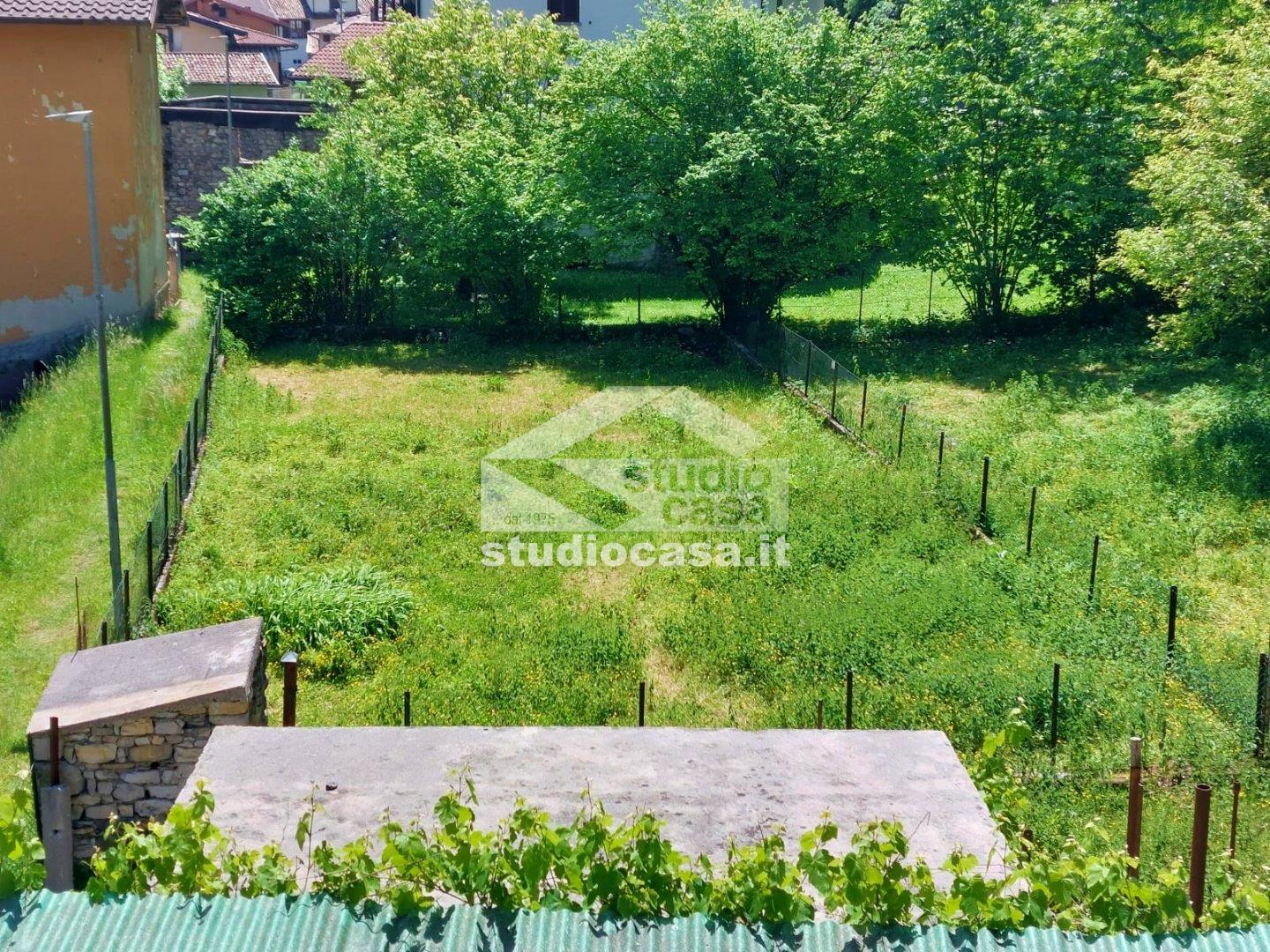 Casa Unifamiliare in vendita a Gorno