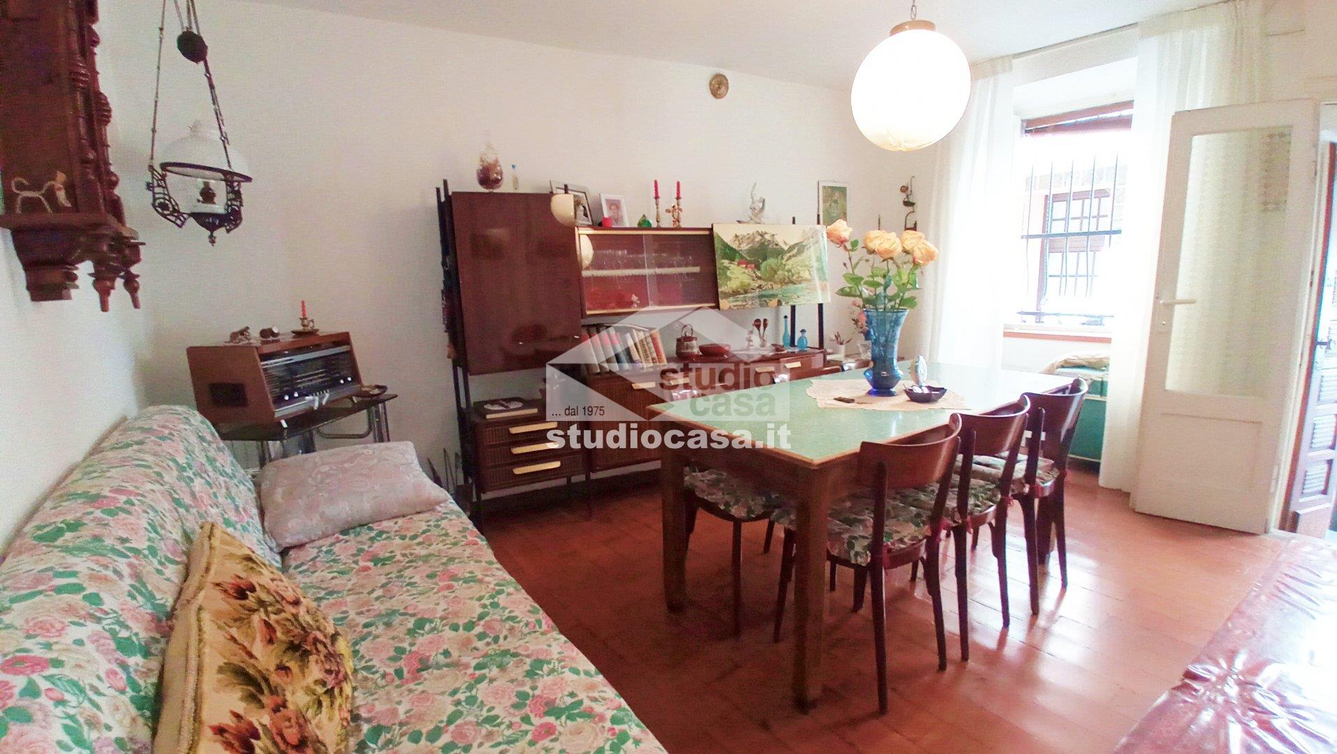 Casa Unifamiliare in vendita a Gorno