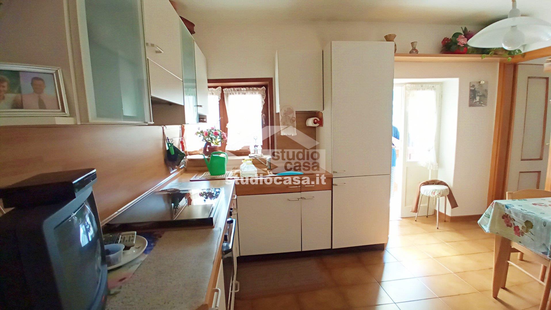 Casa Unifamiliare in vendita a Gorno
