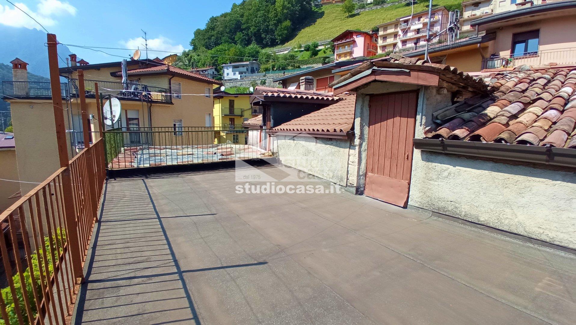 Casa Unifamiliare in vendita a Gorno