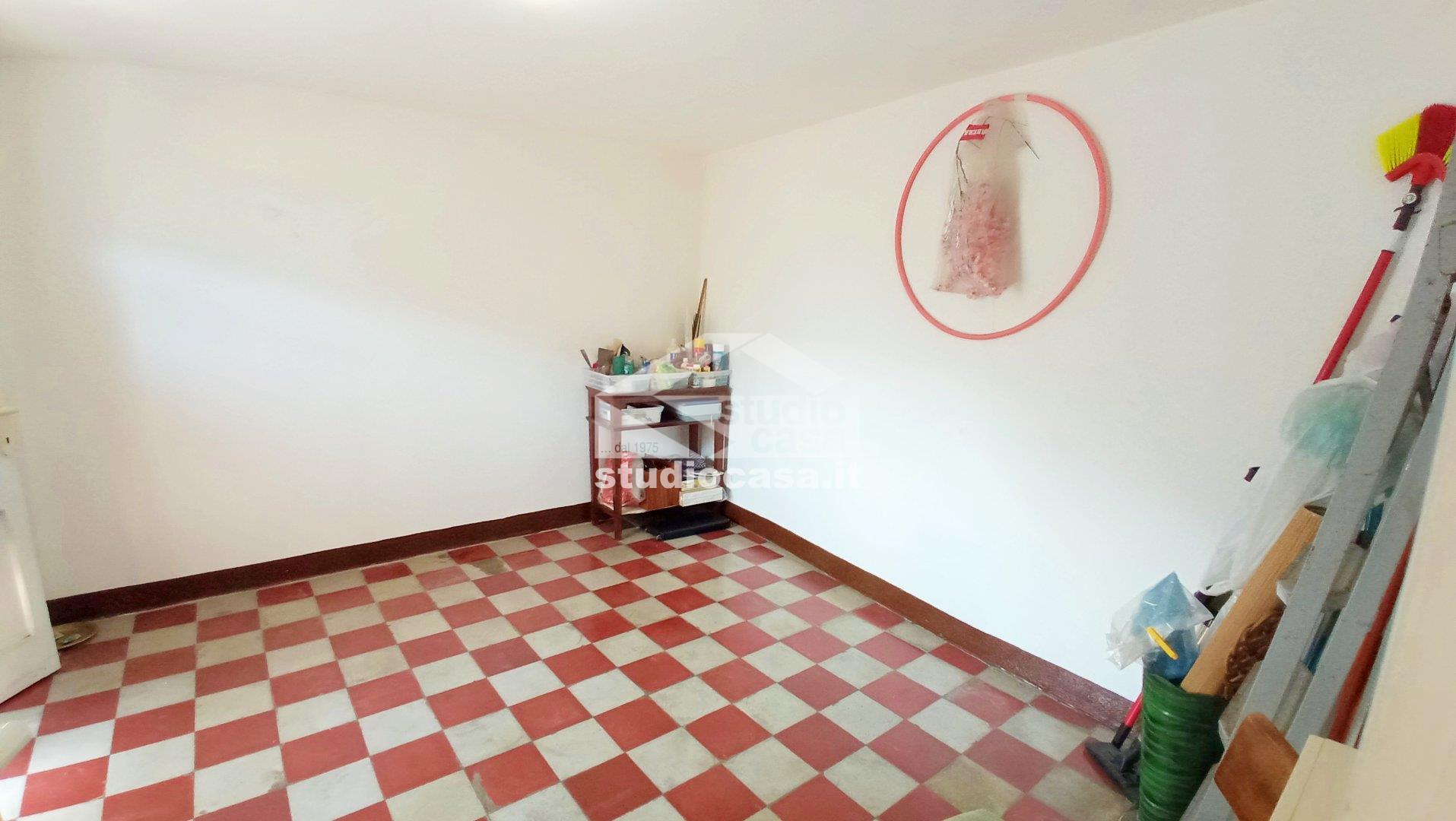 Casa Unifamiliare in vendita a Gorno