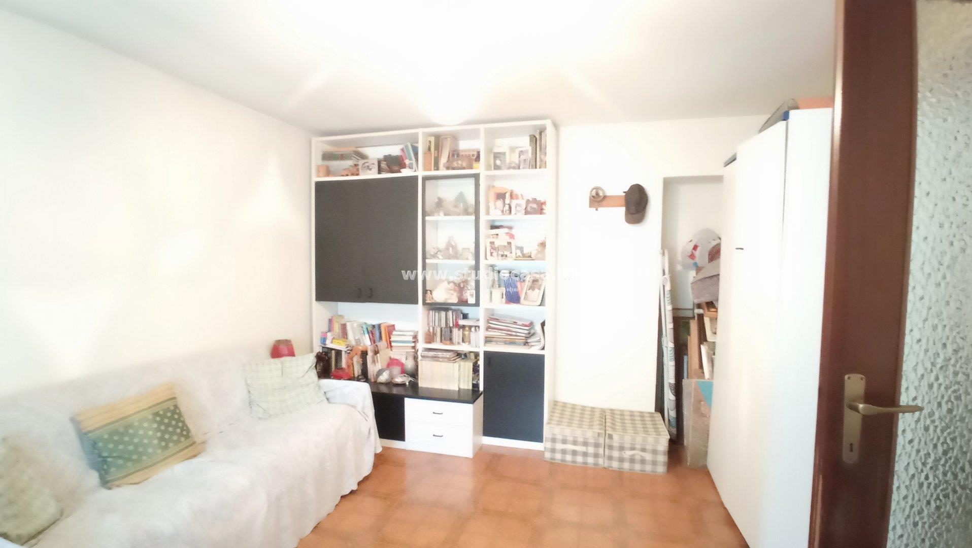 Appartamento in vendita a Gorno
