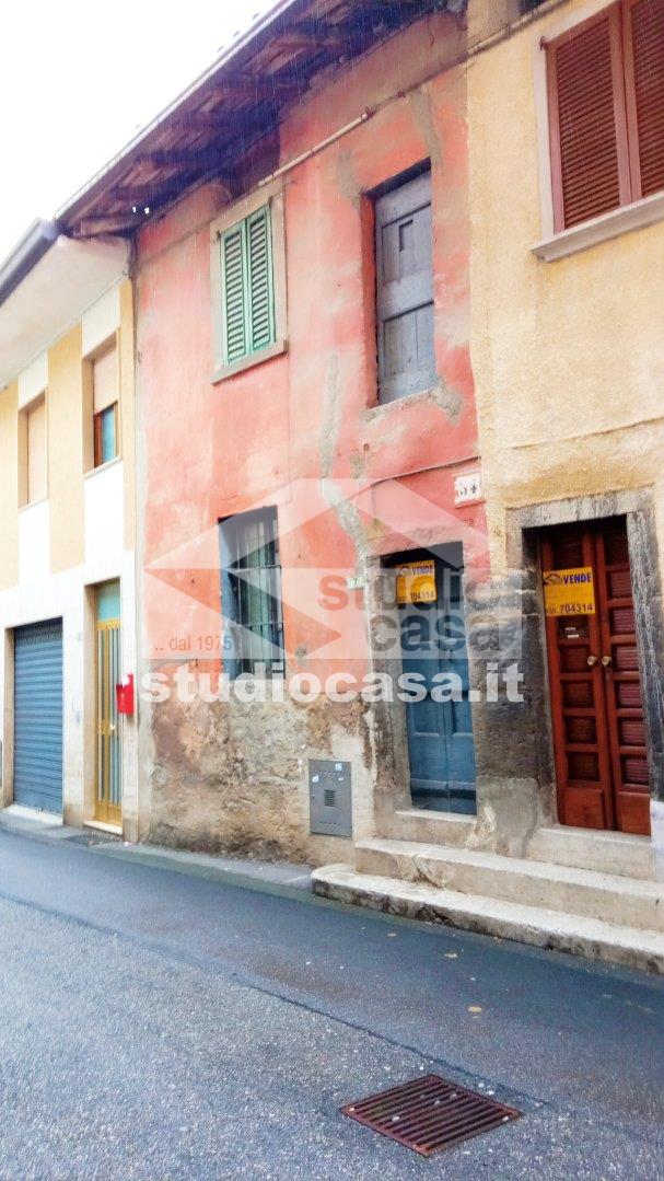 Casa Unifamiliare in vendita a Gorno