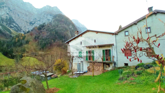 Cascina in vendita a Ardesio