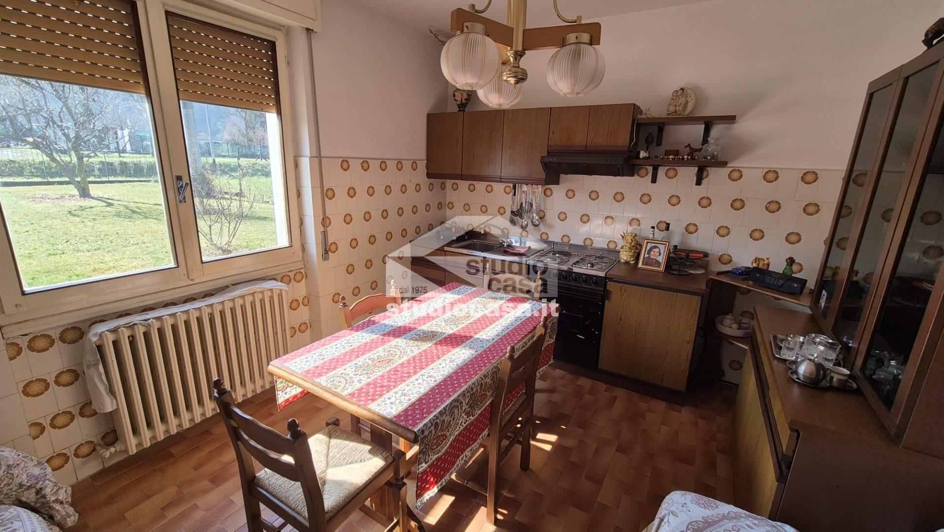 Appartamento in vendita a Endine Gaiano