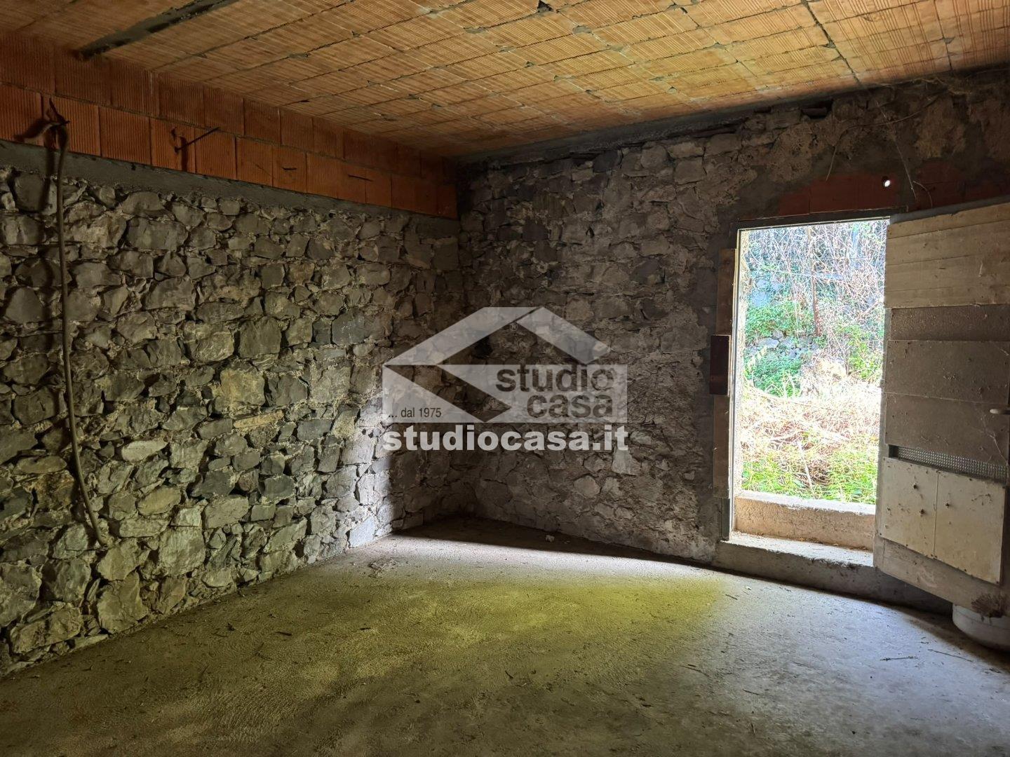Casa Unifamiliare in vendita a Endine Gaiano