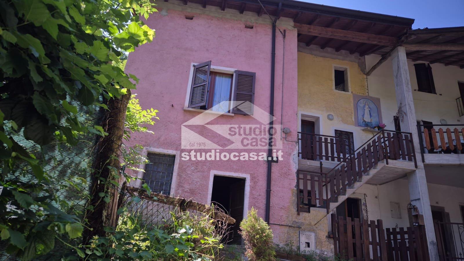 Casa Unifamiliare in vendita a Endine Gaiano