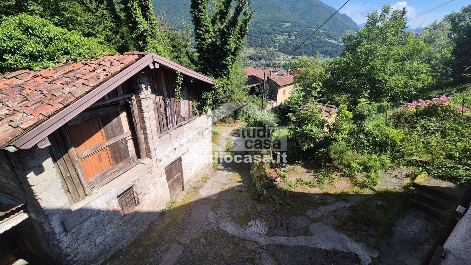Casa Unifamiliare in vendita a Endine Gaiano