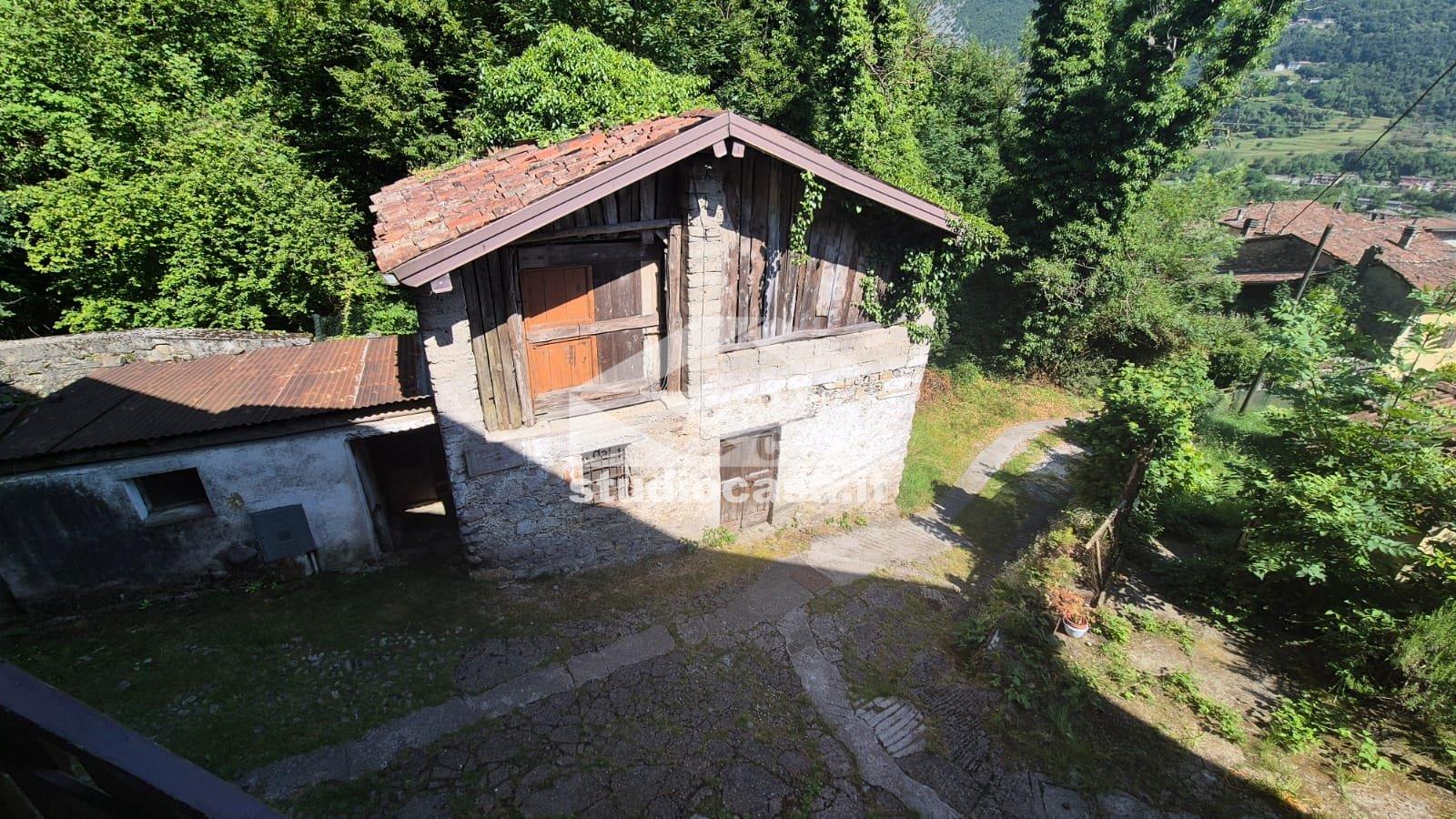 Casa Unifamiliare in vendita a Endine Gaiano