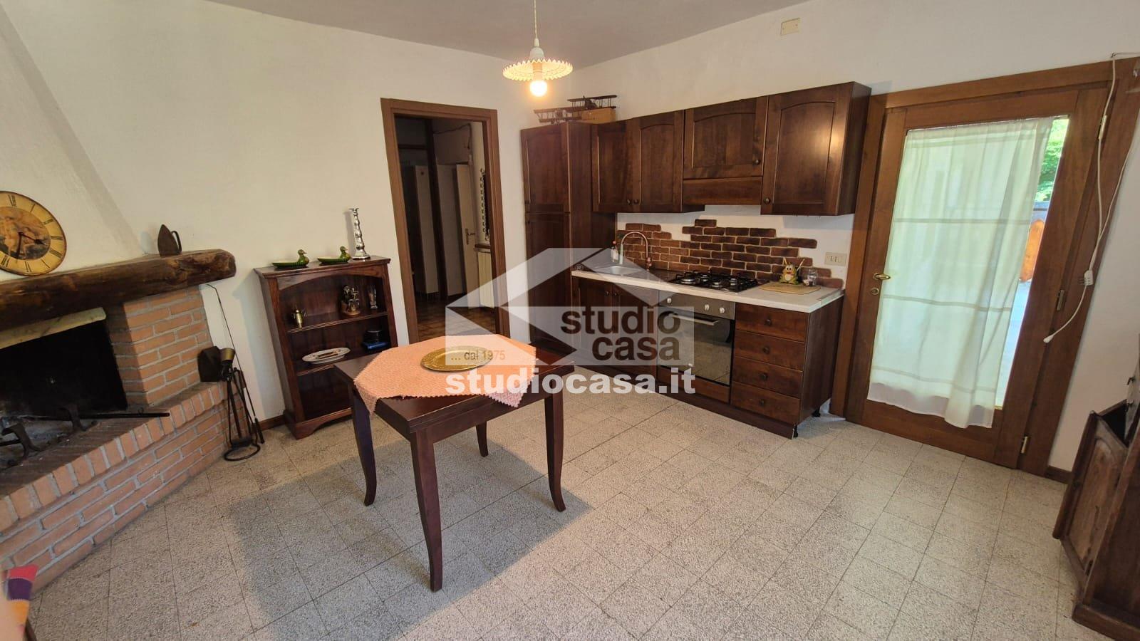Casa Unifamiliare in vendita a Endine Gaiano
