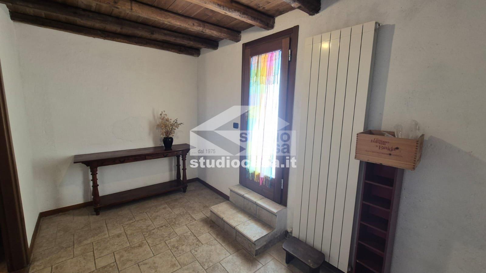 Casa Unifamiliare in vendita a Endine Gaiano