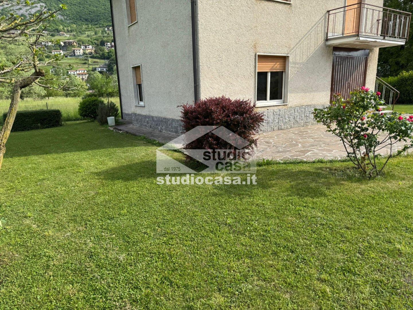 Appartamento in vendita a Endine Gaiano