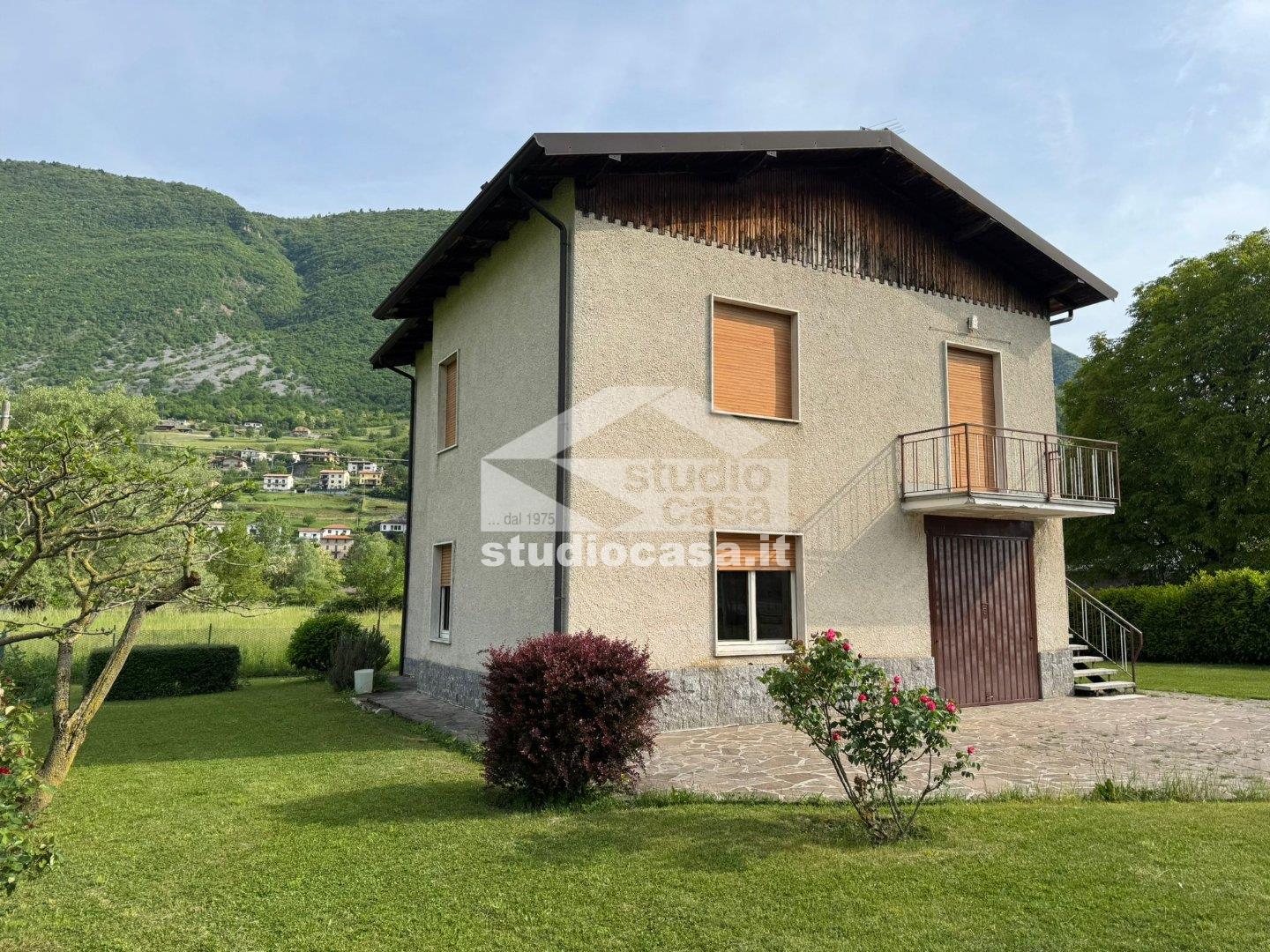 Appartamento in vendita a Endine Gaiano