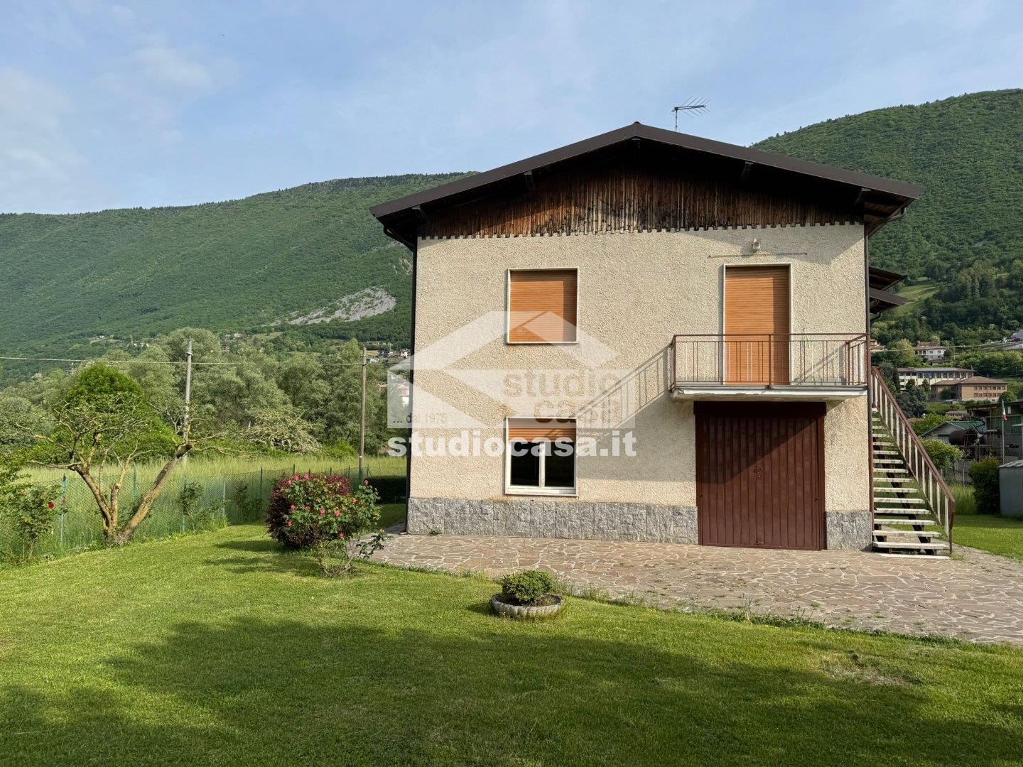 Appartamento in vendita a Endine Gaiano