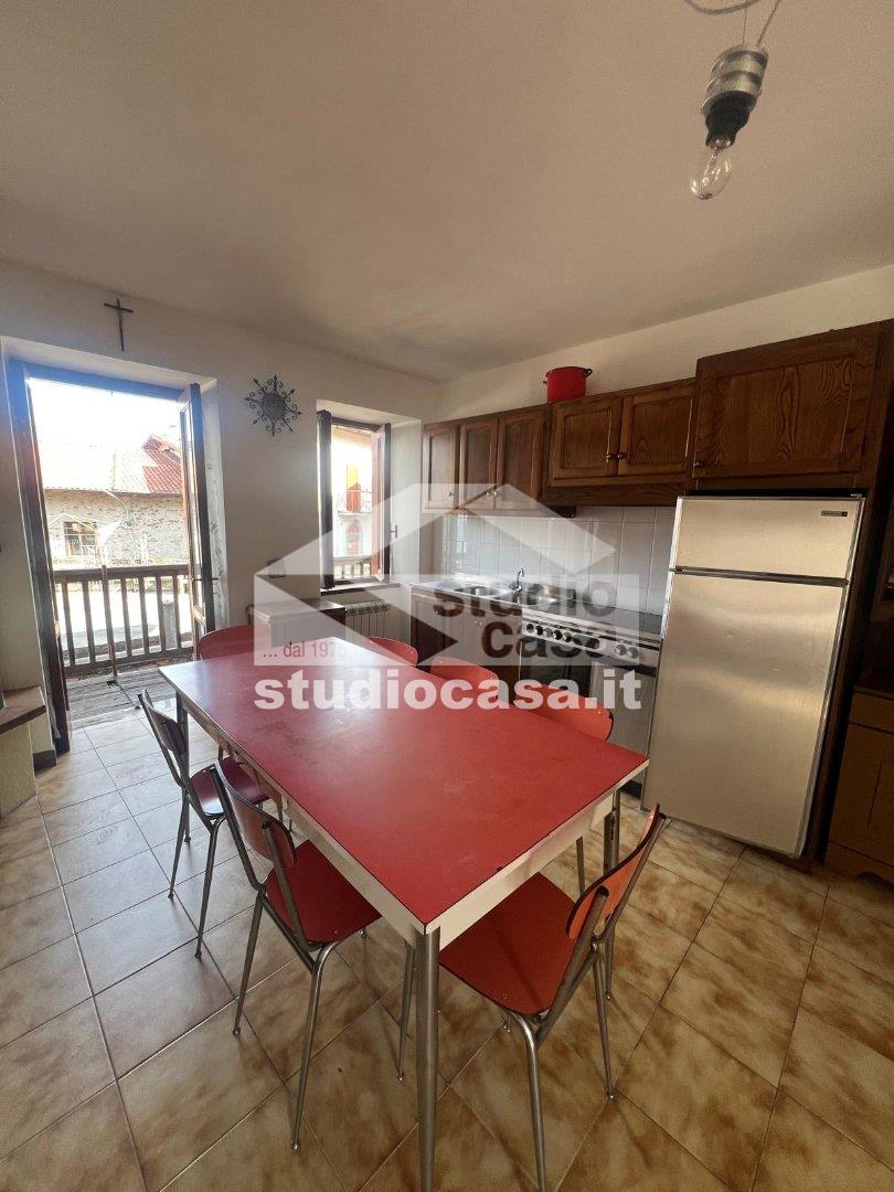 Appartamento in vendita a Rogno