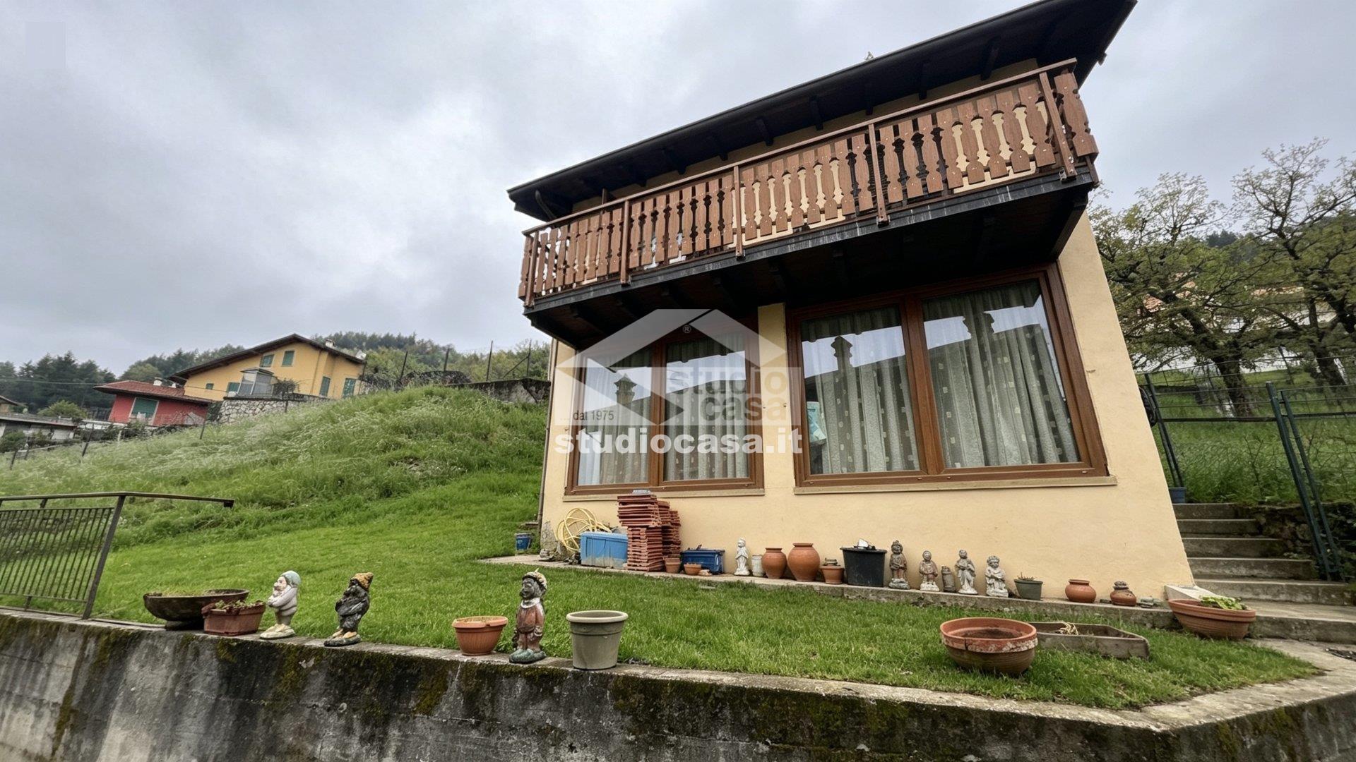 Casa Unifamiliare in vendita a Bossico