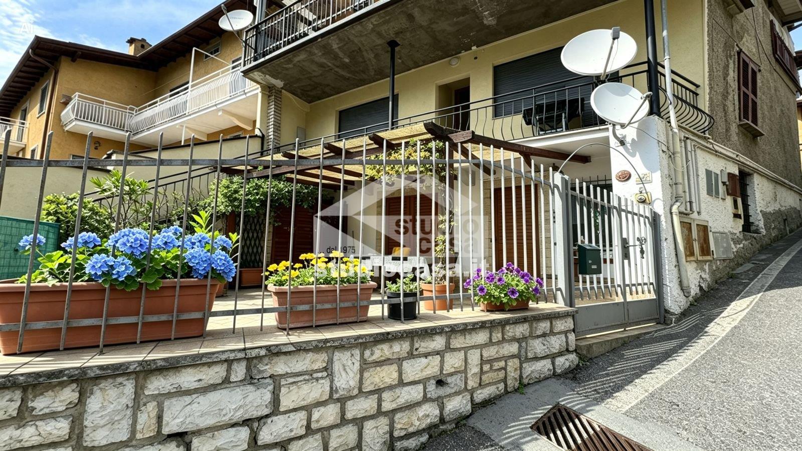 Appartamento in vendita a Endine Gaiano