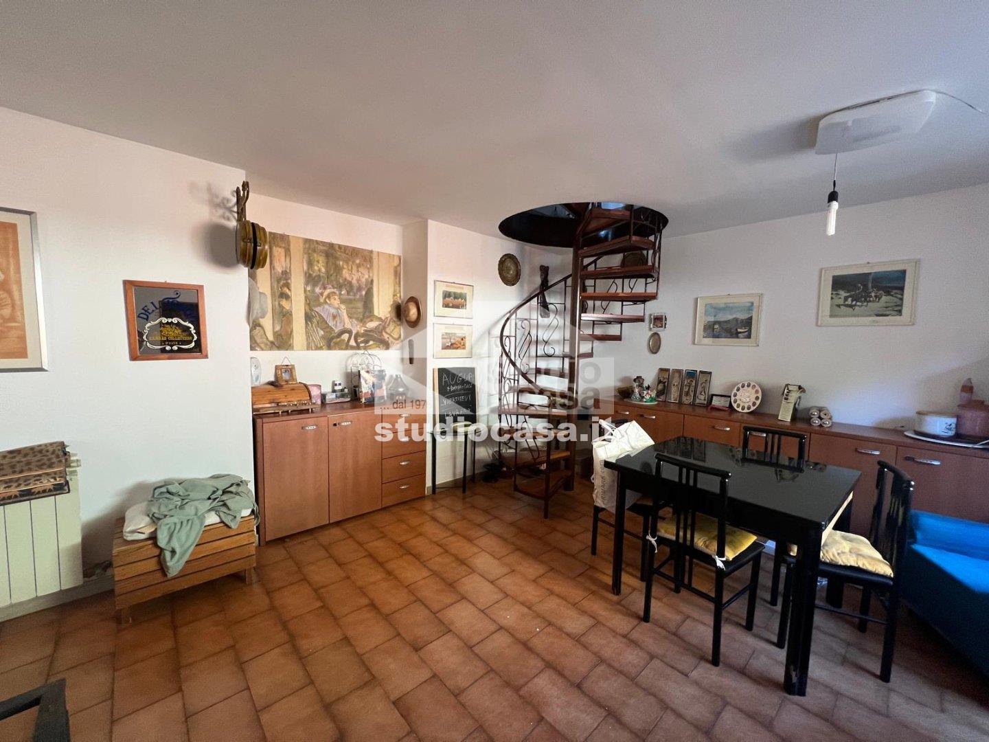 Appartamento in vendita a Endine Gaiano