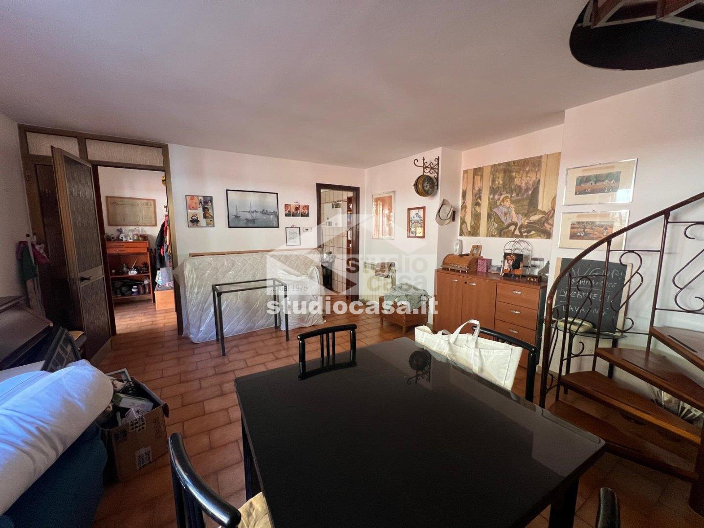 Appartamento in vendita a Endine Gaiano