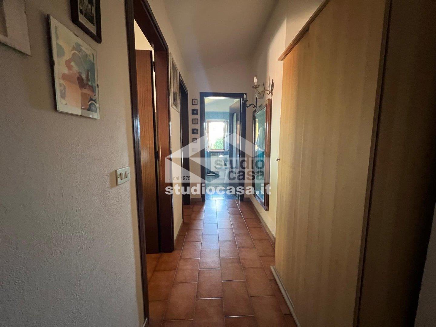 Appartamento in vendita a Endine Gaiano