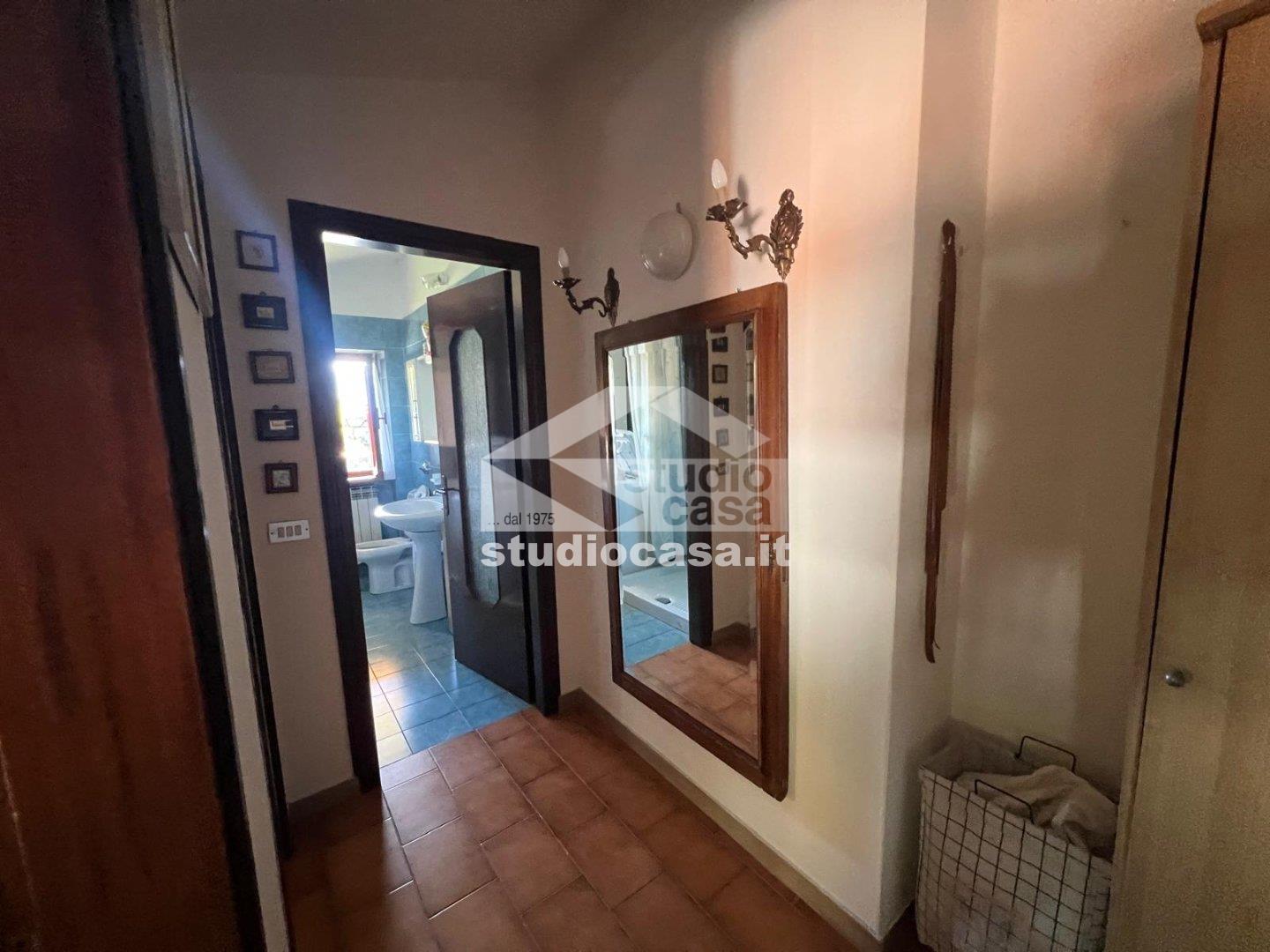 Appartamento in vendita a Endine Gaiano