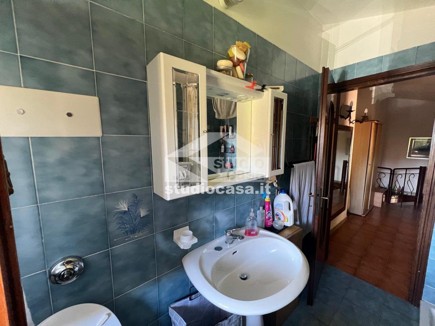 Appartamento in vendita a Endine Gaiano