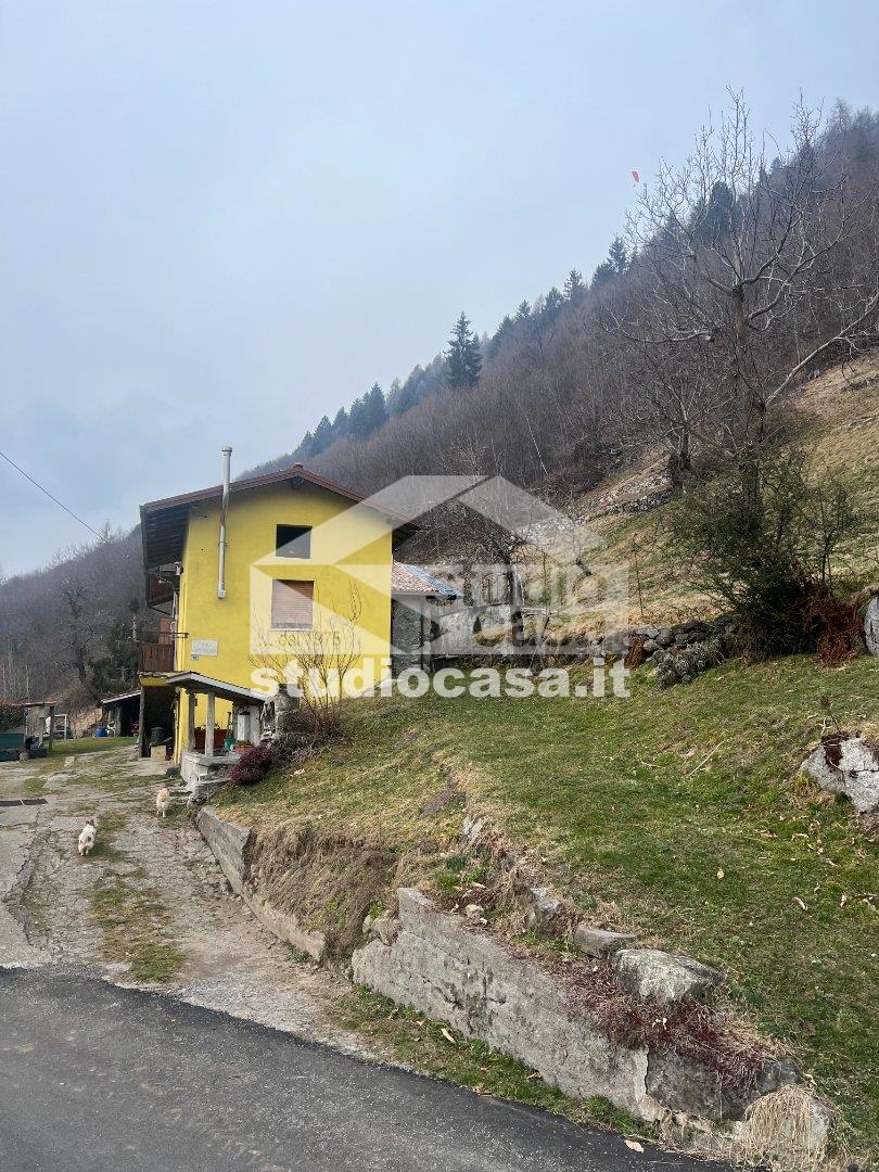 Cascina in vendita a Artogne