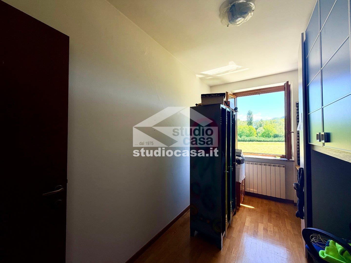 Villa a schiera di testa in vendita a Endine Gaiano