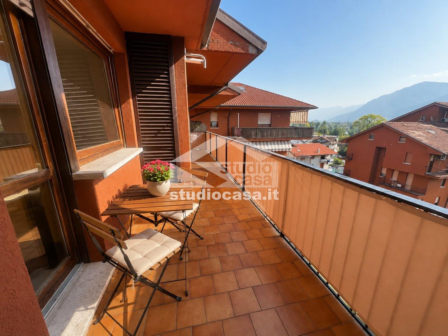 Appartamento in vendita a Costa Volpino