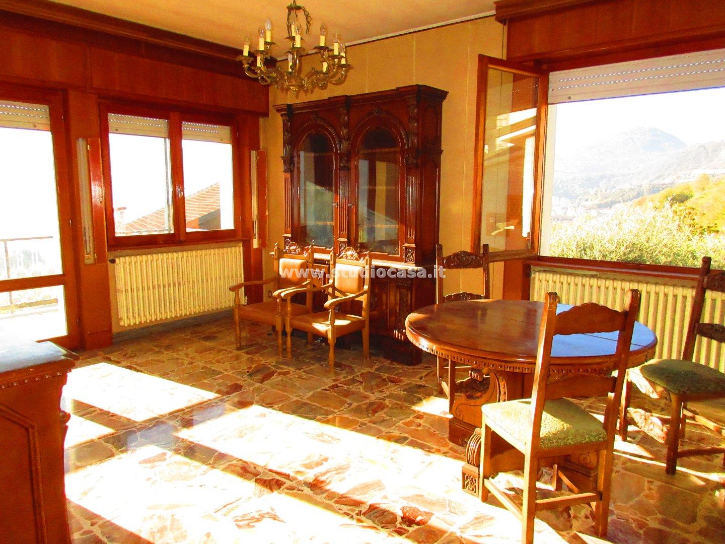 Casa Unifamiliare in vendita a Costa Volpino