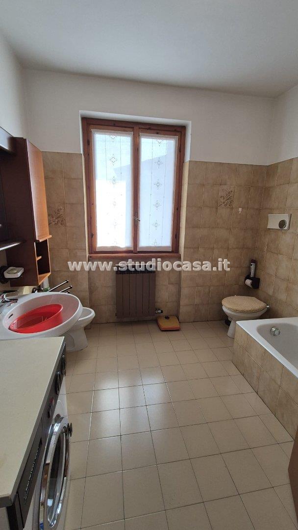 Appartamento in vendita a Endine Gaiano