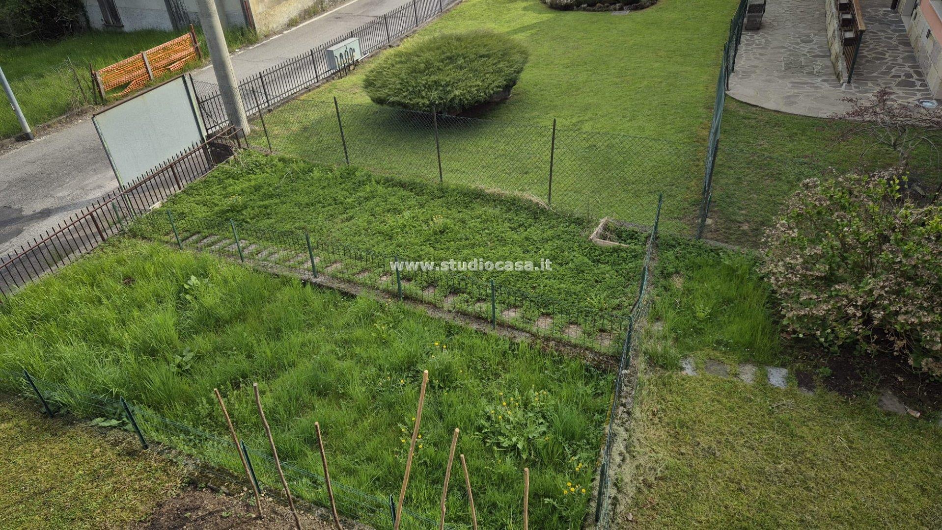 Appartamento in vendita a Endine Gaiano