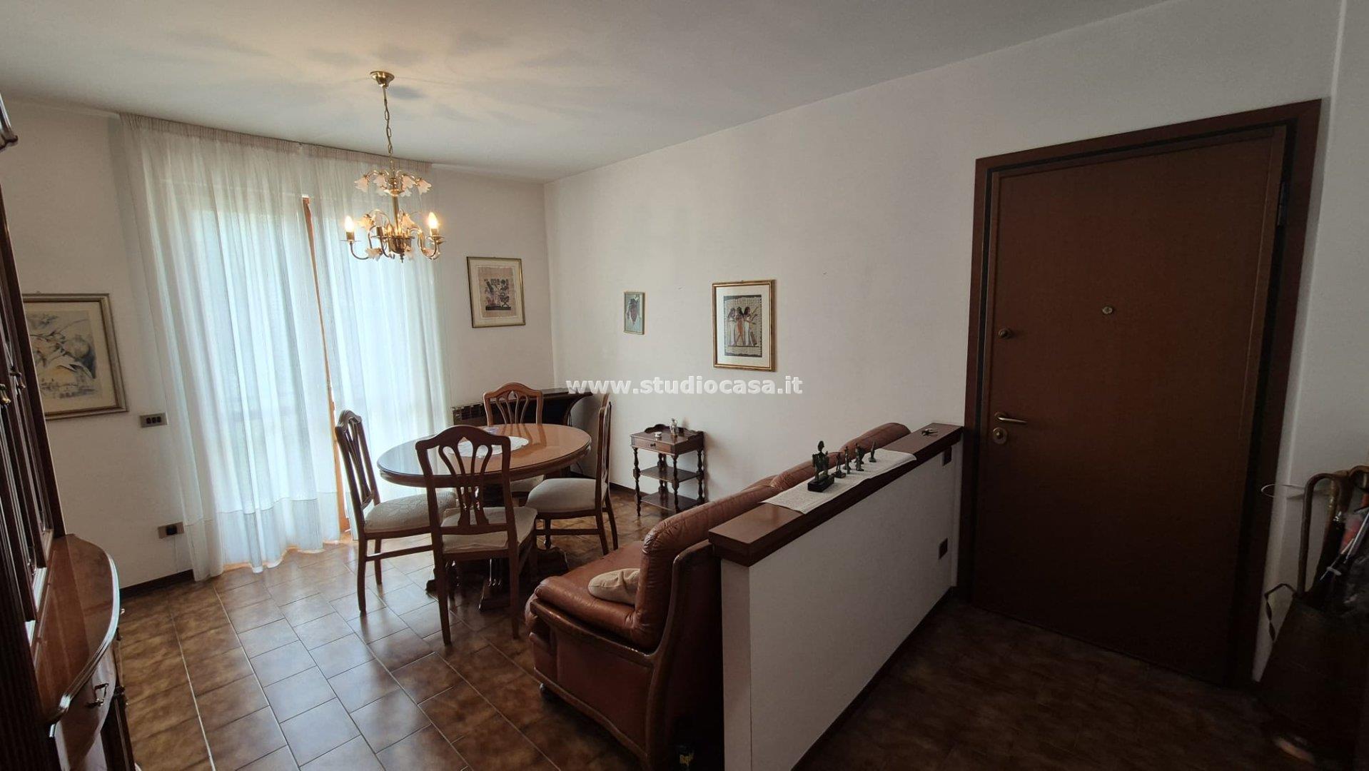 Appartamento in vendita a Endine Gaiano