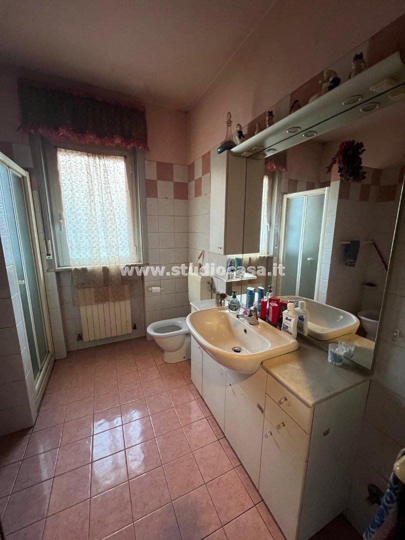 Appartamento in vendita a Costa Volpino