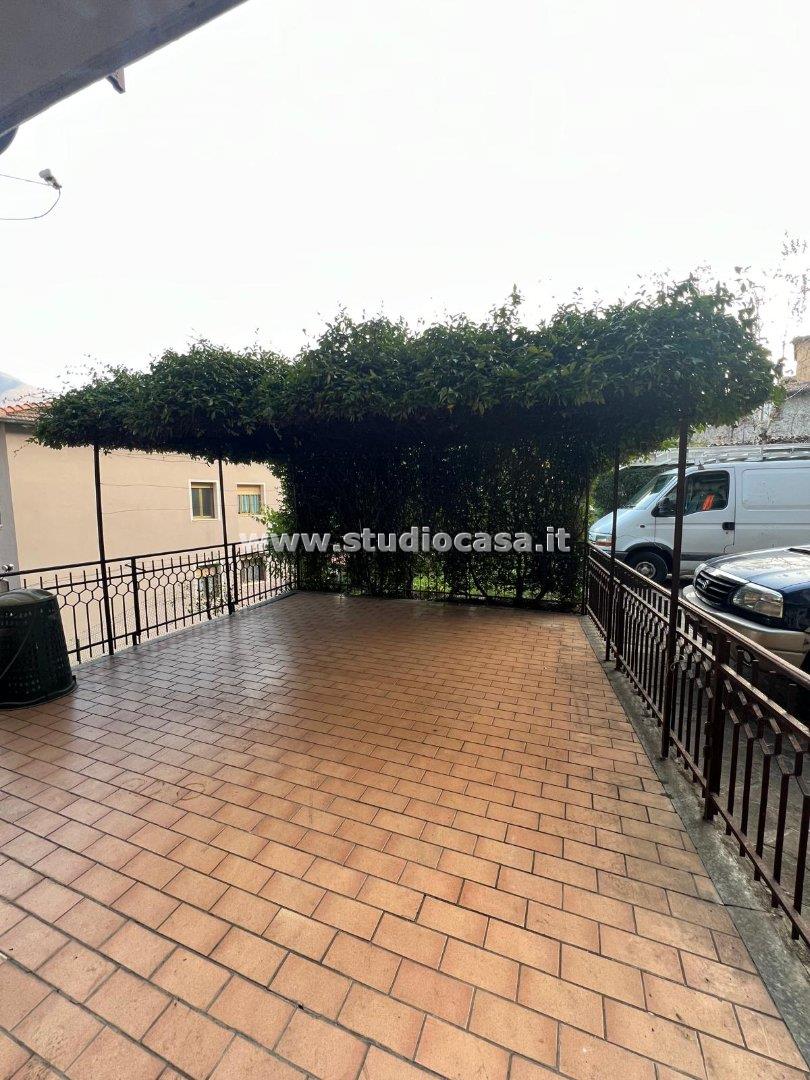 Appartamento in vendita a Costa Volpino