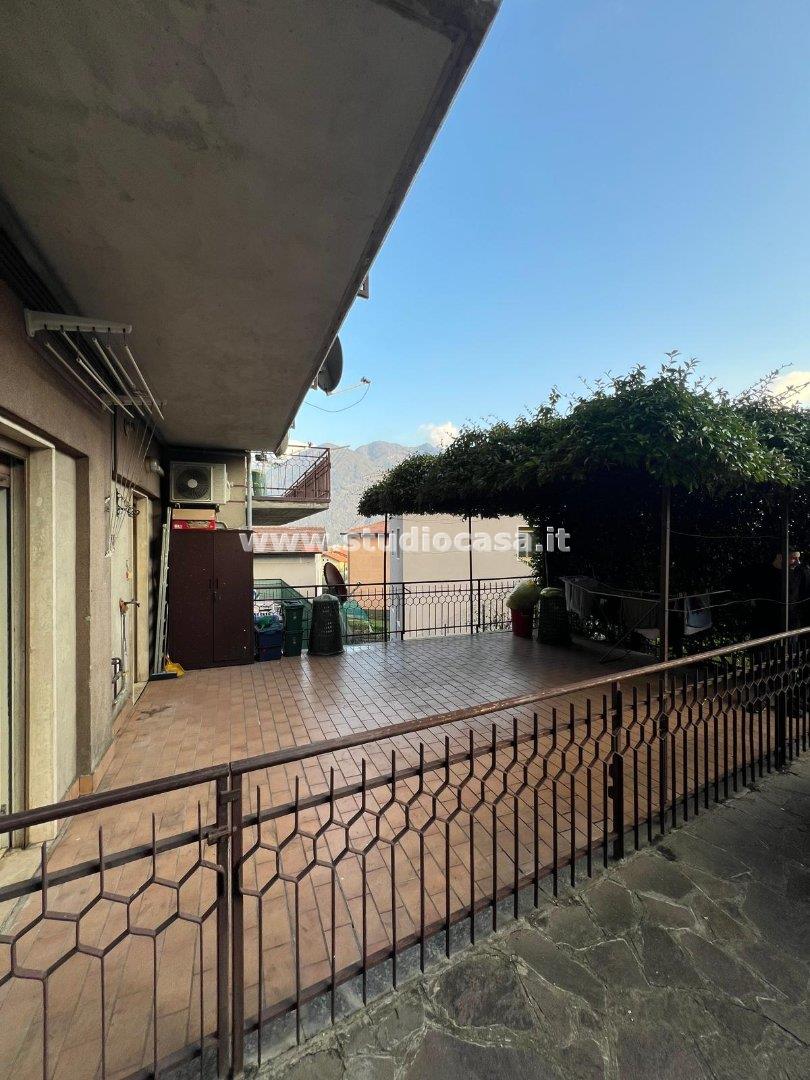 Appartamento in vendita a Costa Volpino