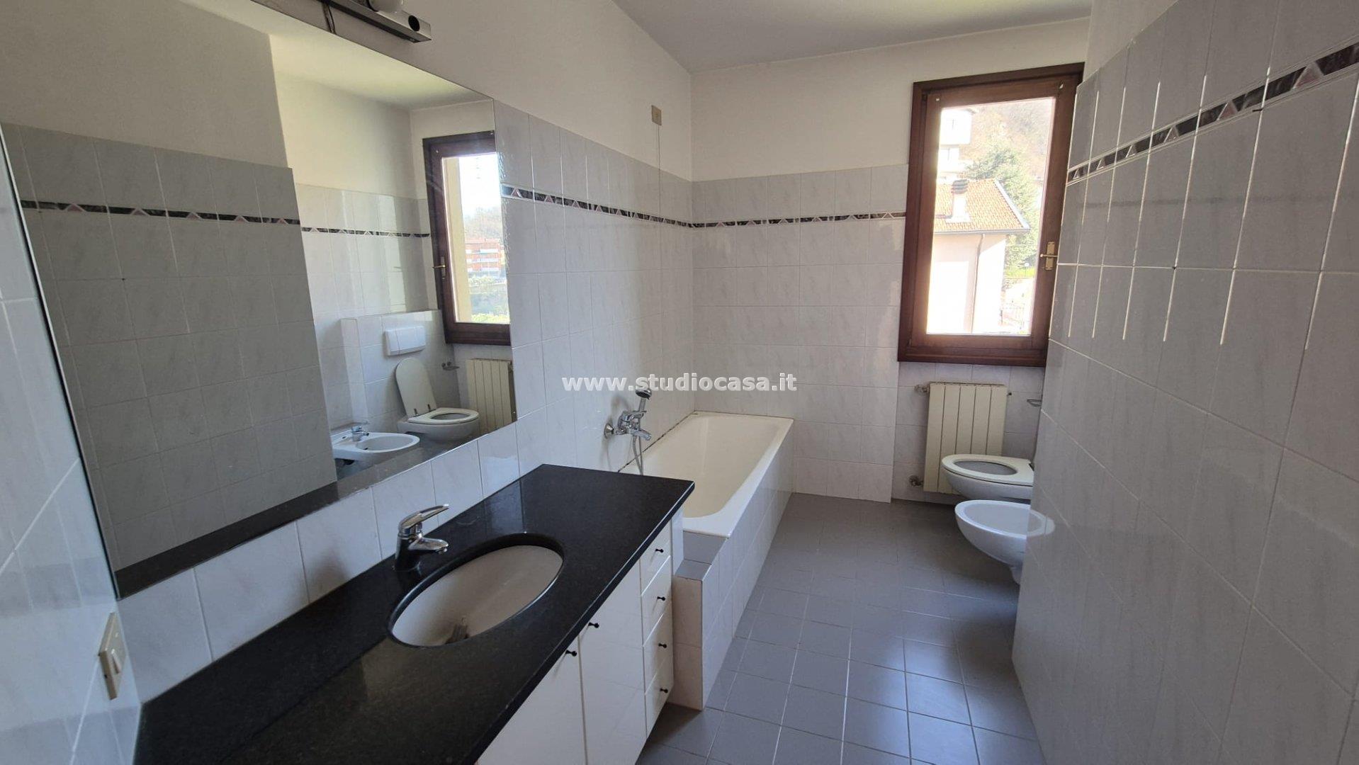 Appartamento in vendita a Castro