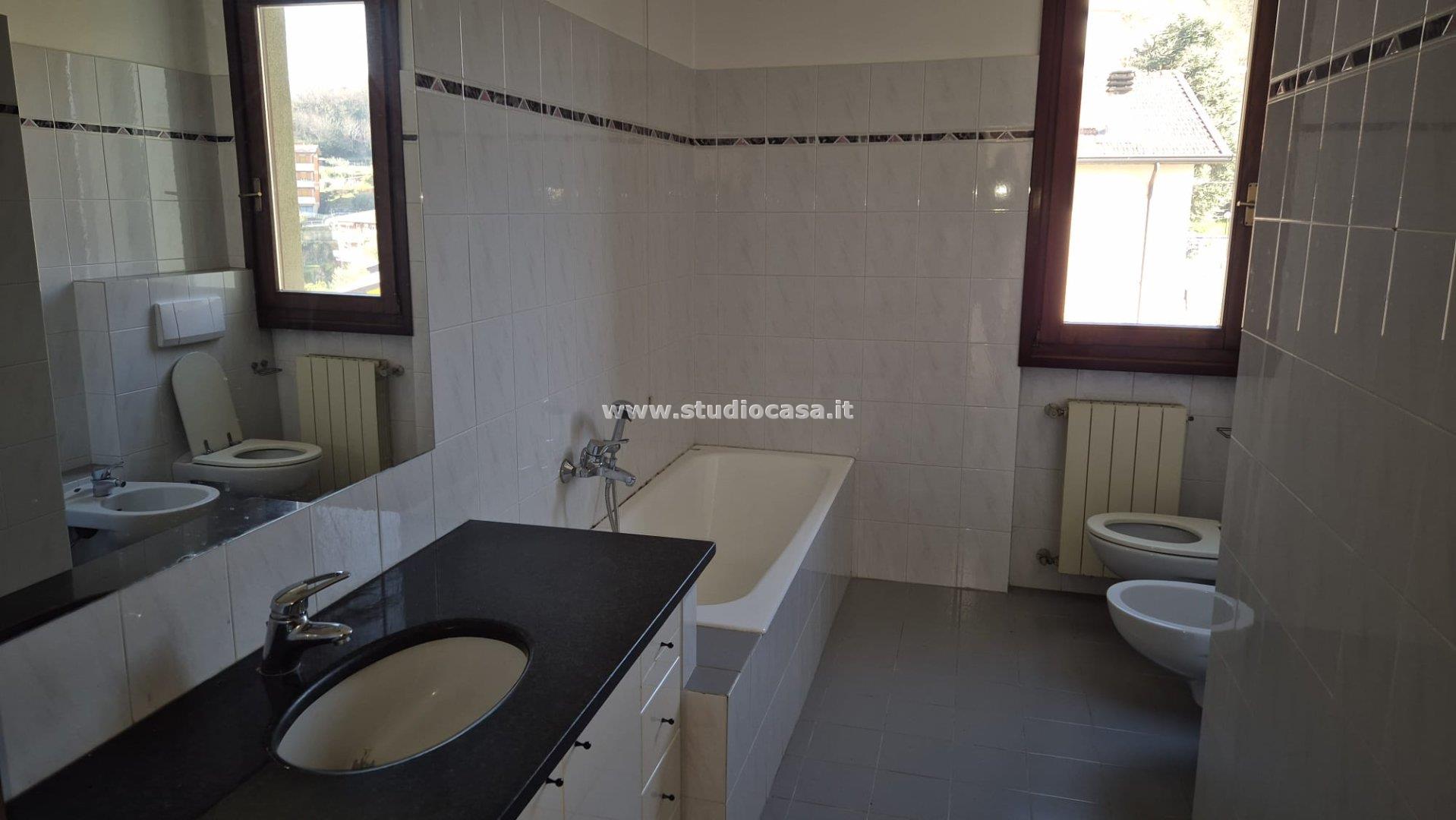Appartamento in vendita a Castro