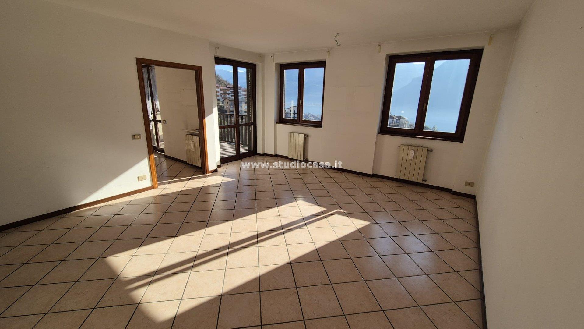 Appartamento in vendita a Castro
