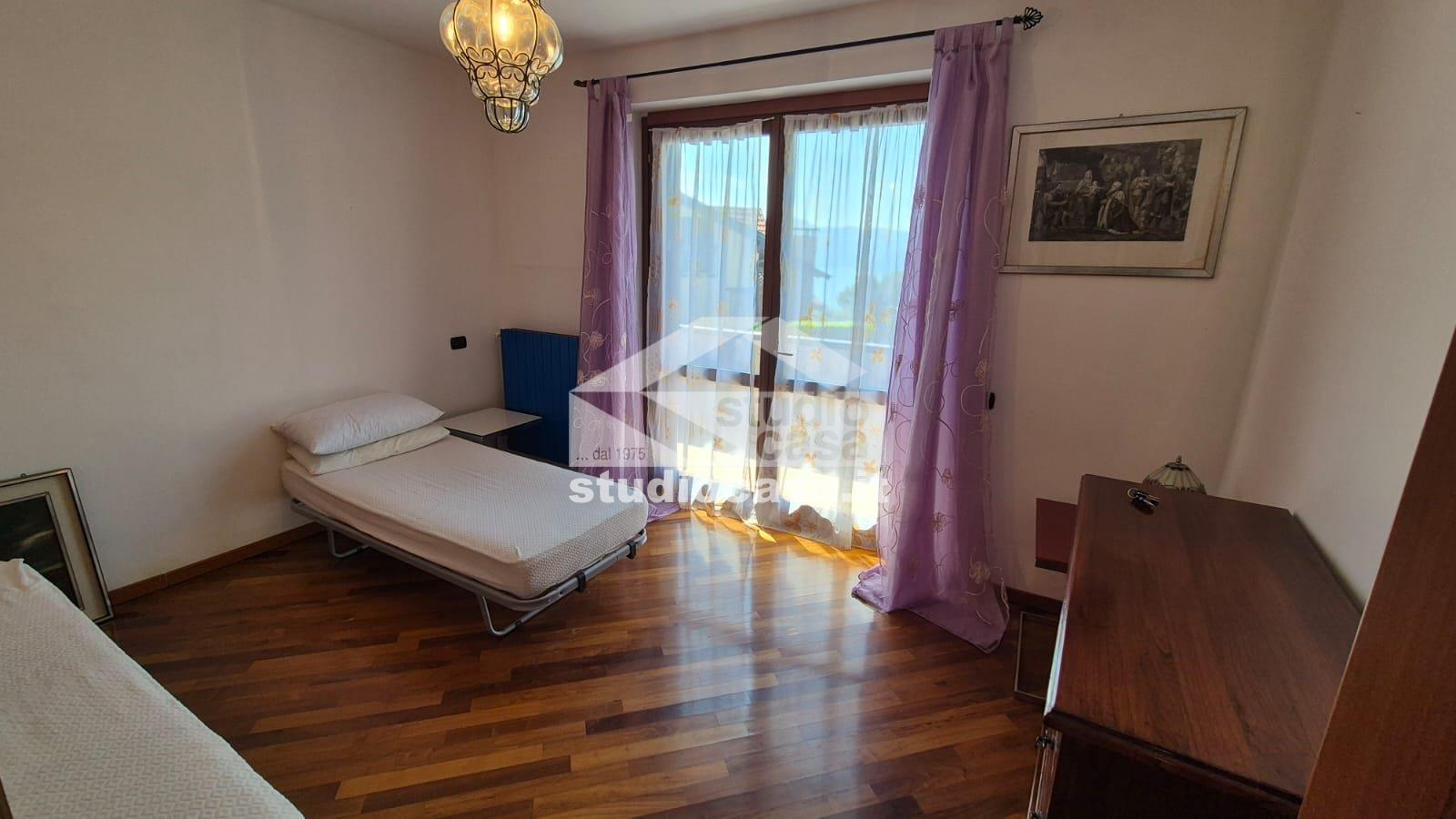 Villa a schiera in vendita a Riva di Solto