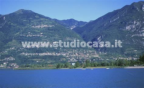 Terreno Residenziale in vendita a Costa Volpino