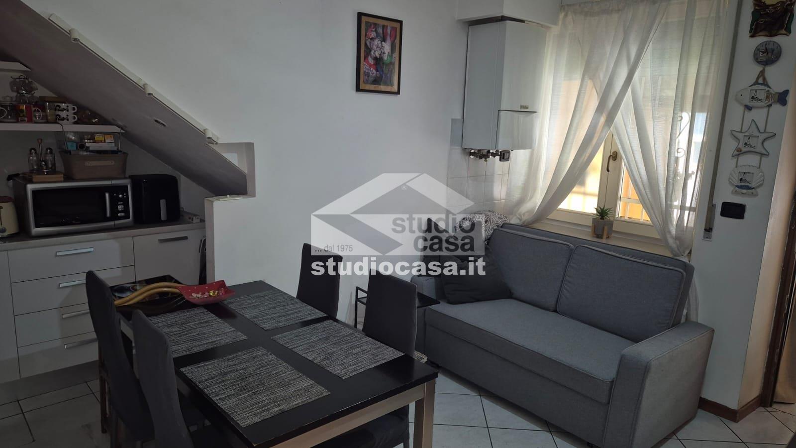 Appartamento in vendita a Endine Gaiano