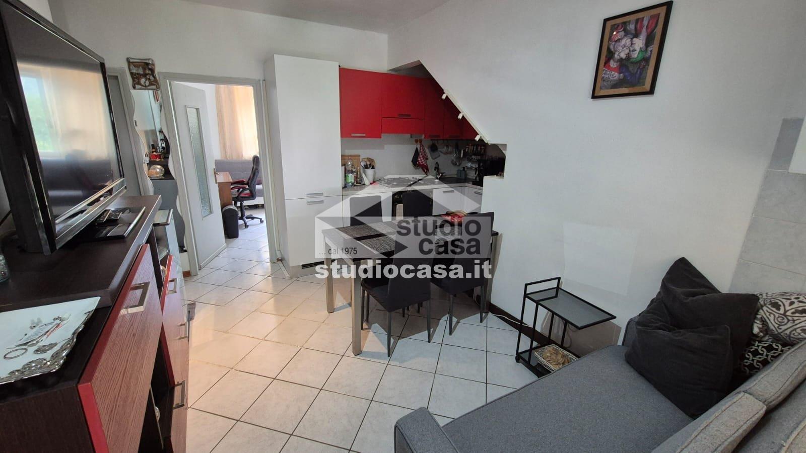 Appartamento in vendita a Endine Gaiano