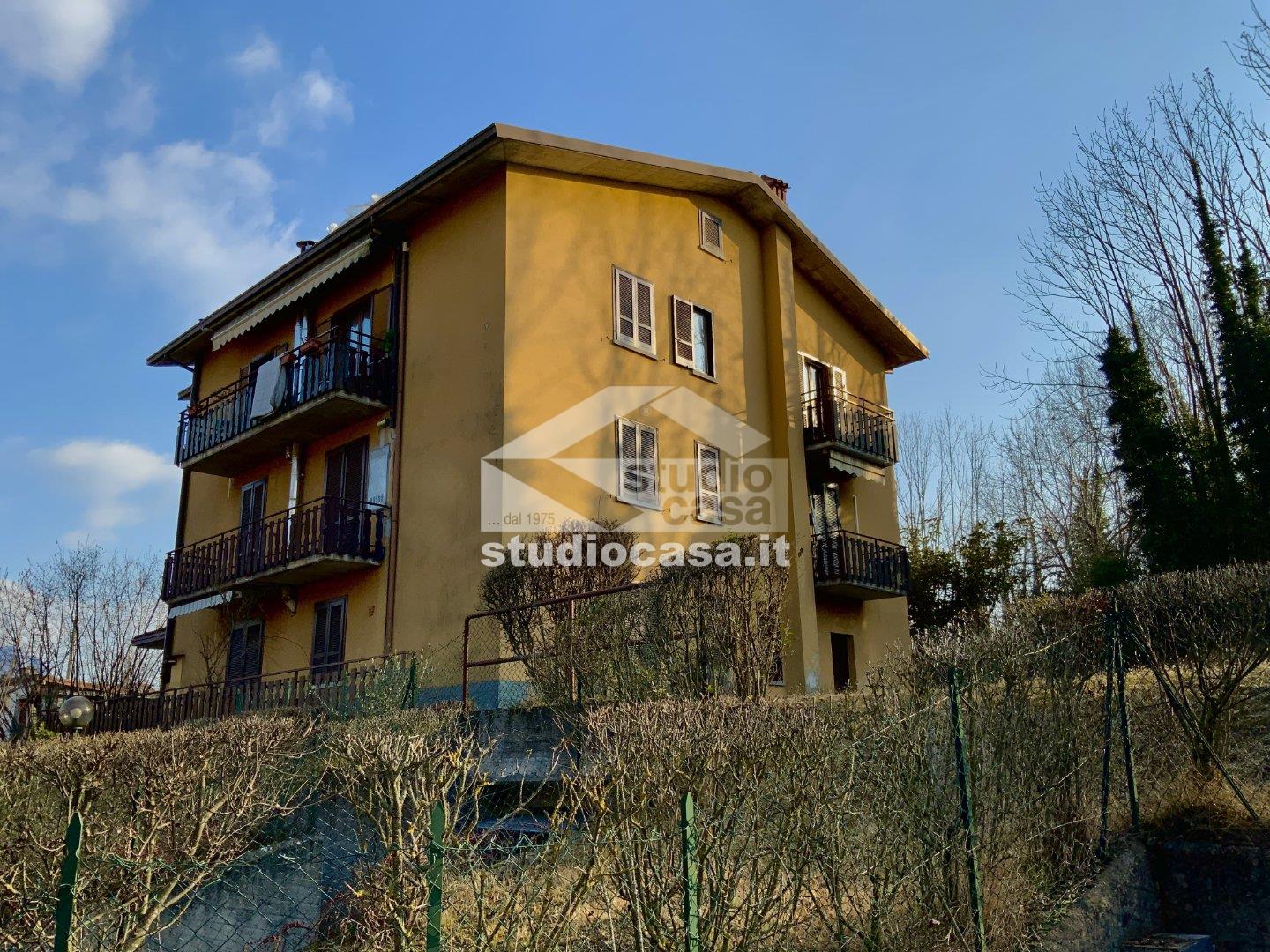 Appartamento in vendita a Solto Collina
