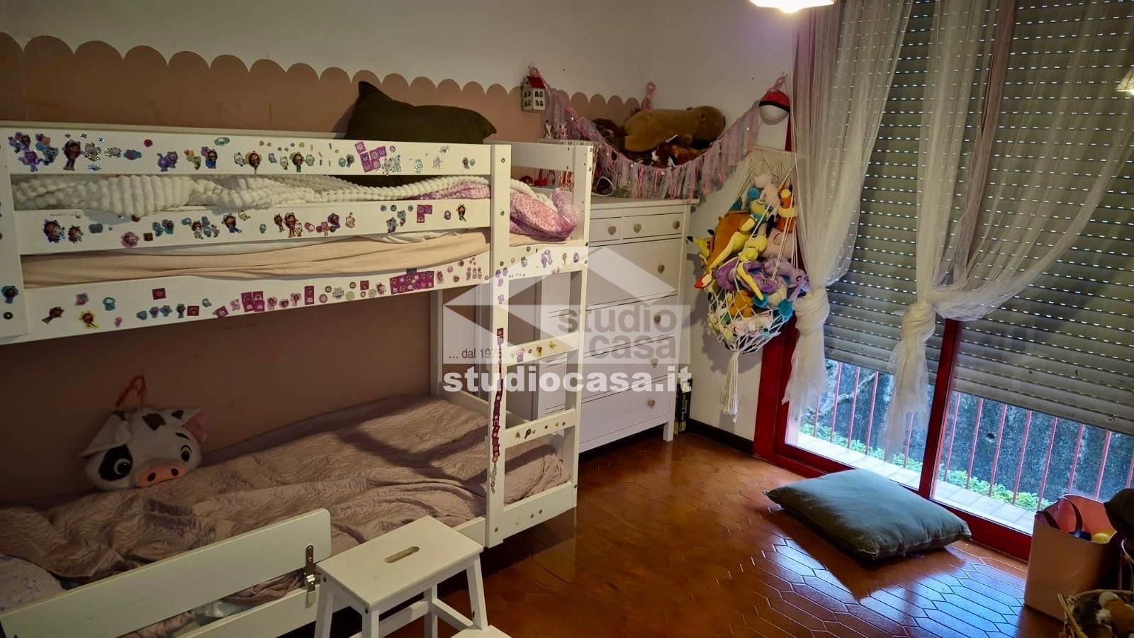 Villa a schiera di testa in vendita a Costa Volpino